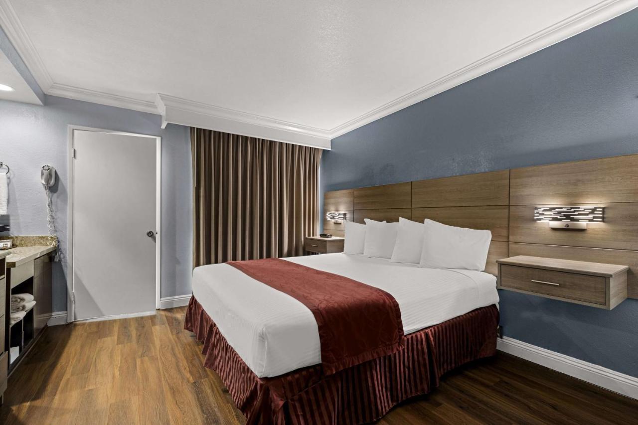 Best Western Moreno Hotel&Suites Moreno Valley Esterno foto