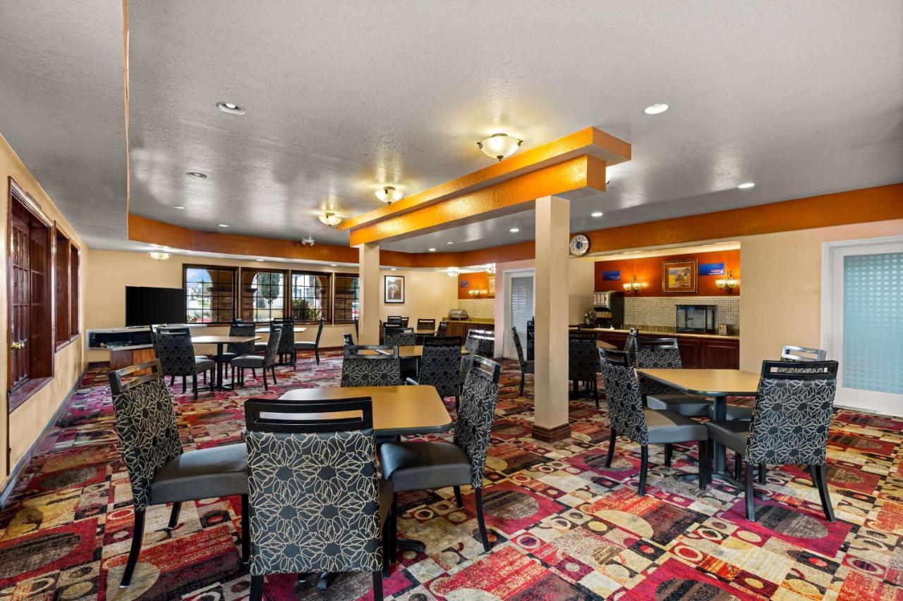 Best Western Moreno Hotel&Suites Moreno Valley Esterno foto