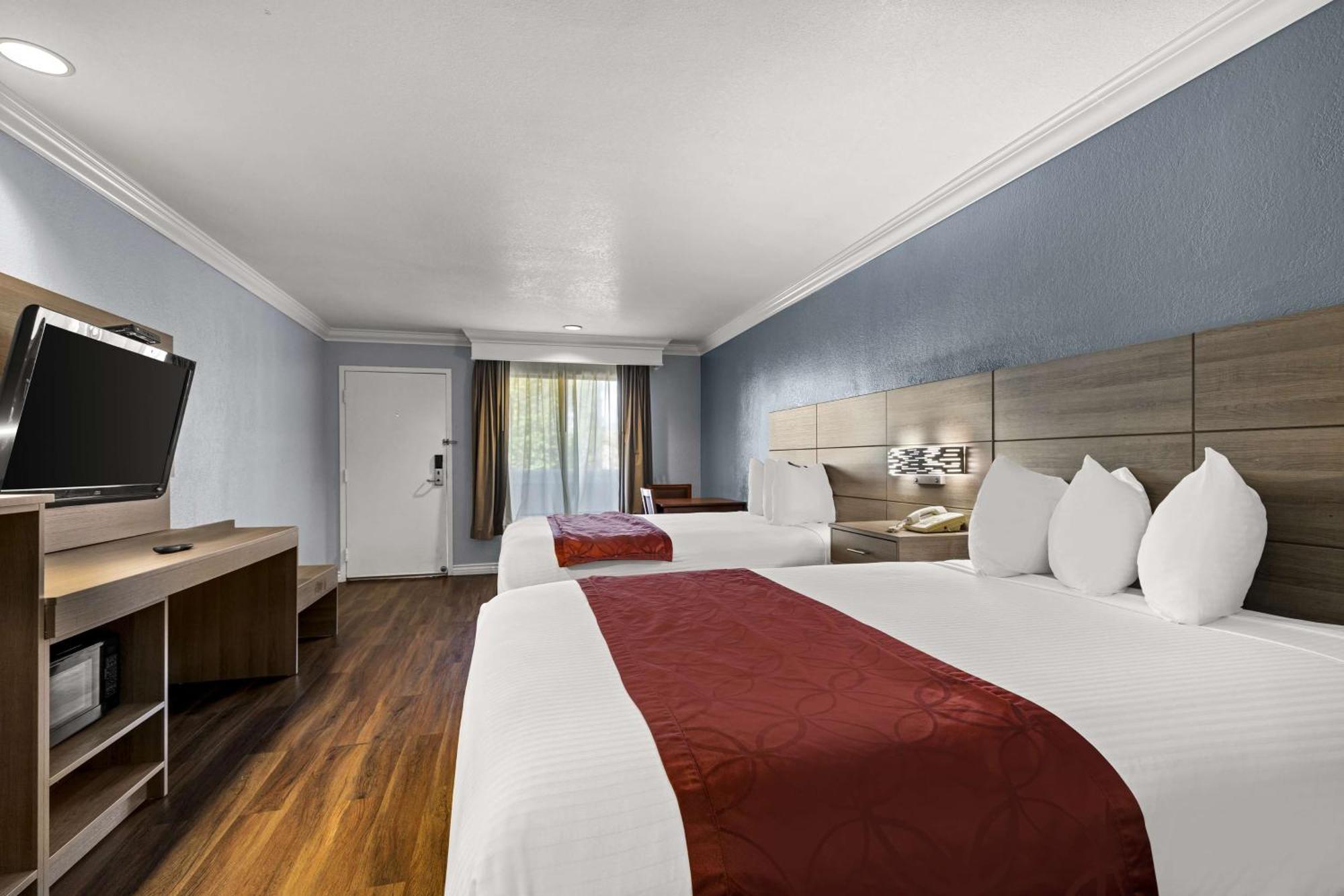 Best Western Moreno Hotel&Suites Moreno Valley Esterno foto
