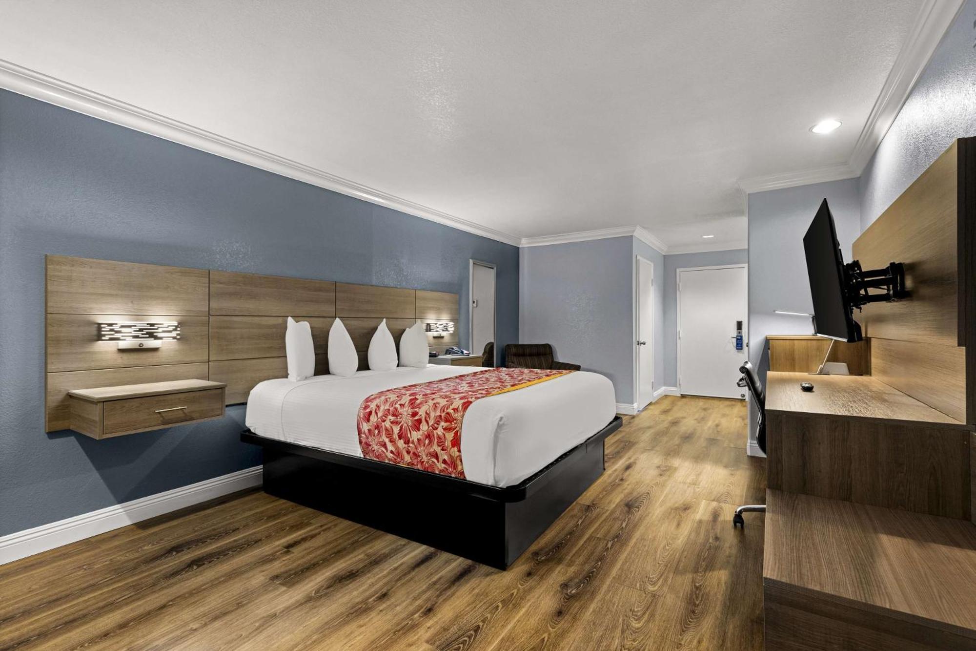 Best Western Moreno Hotel&Suites Moreno Valley Esterno foto