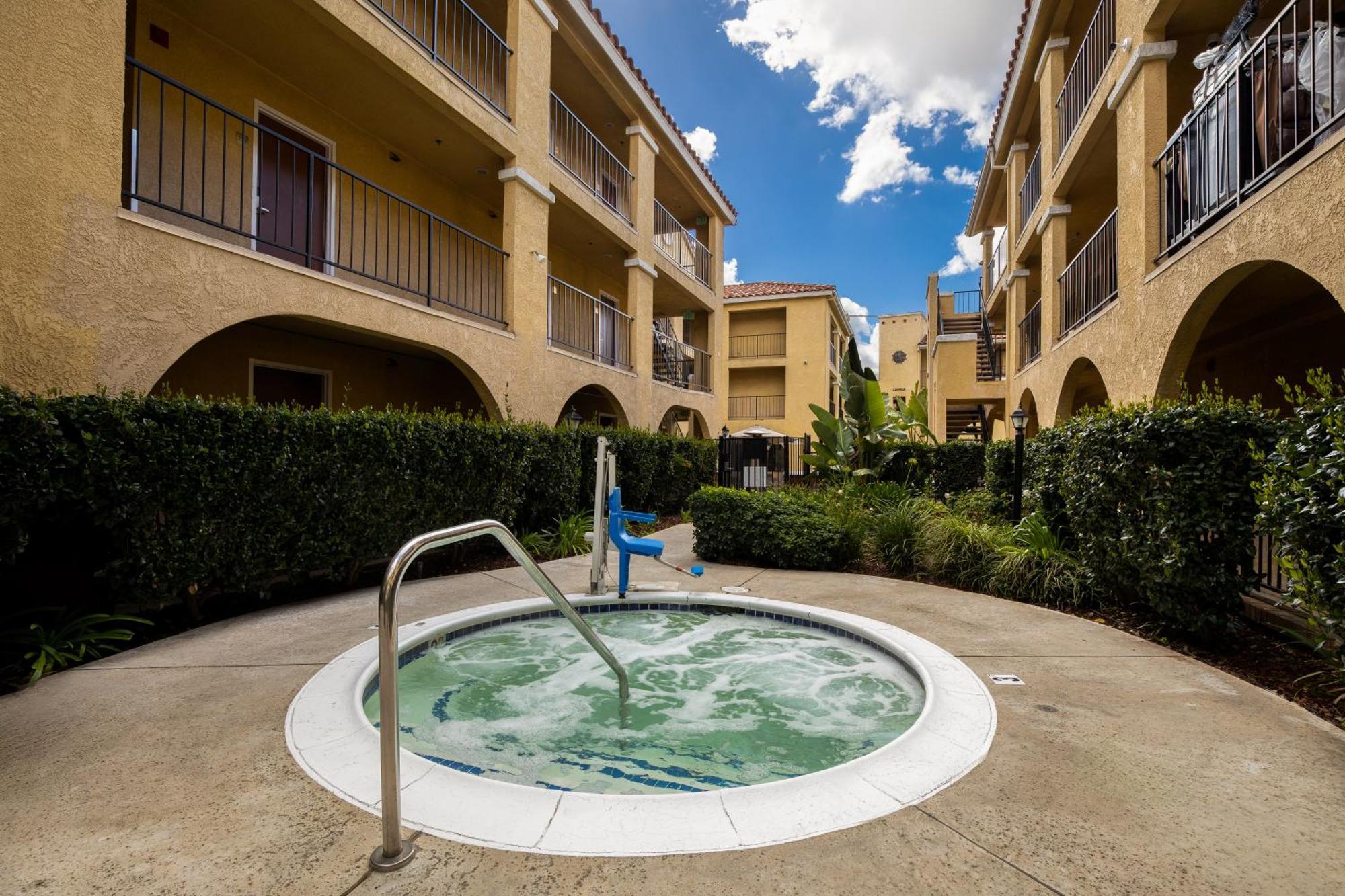 Best Western Moreno Hotel&Suites Moreno Valley Esterno foto